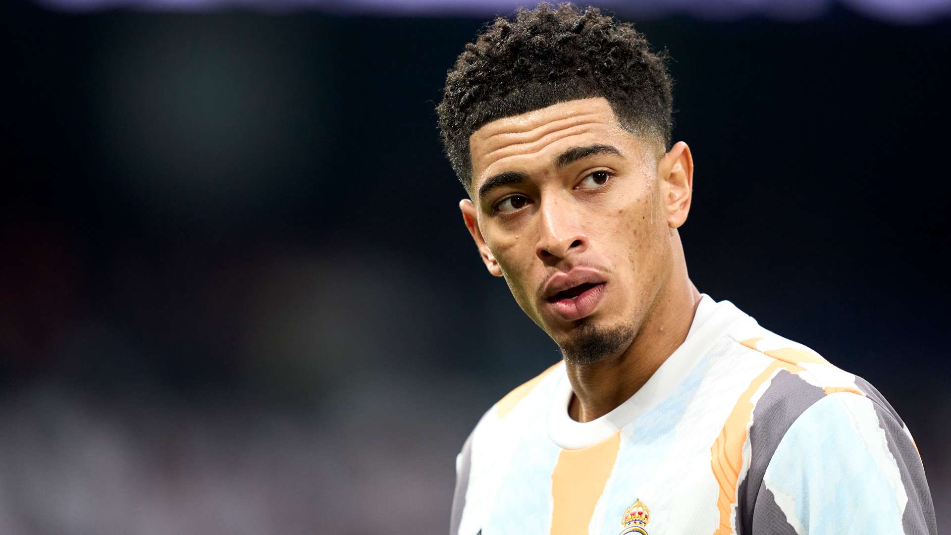 他以强壮的 他以强壮的